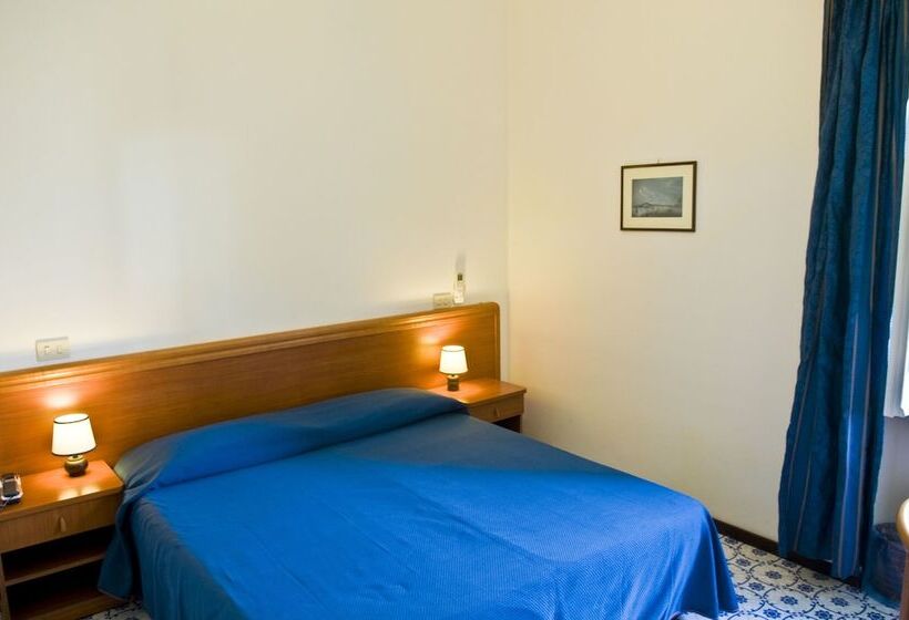 ガーデンビュースタンダードルーム, Villa Sarah