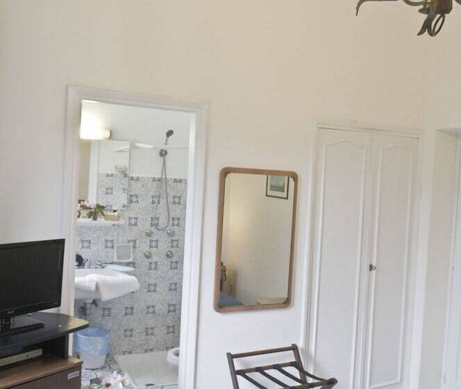 ガーデンビュースタンダードルーム, Villa Sarah