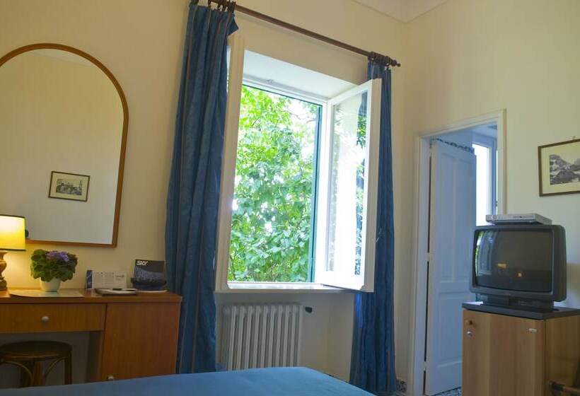 ガーデンビュースタンダードルーム, Villa Sarah