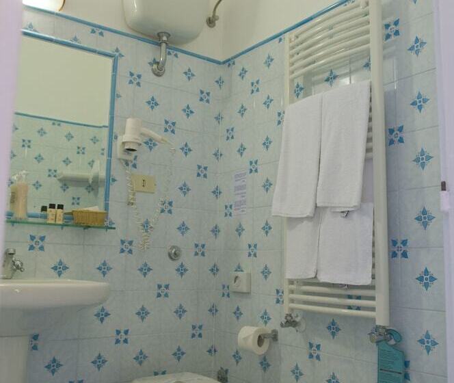 ガーデンビューのトリプルルームスーペリア, Villa Sarah