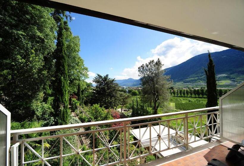 高级园景房, Villa Tivoli