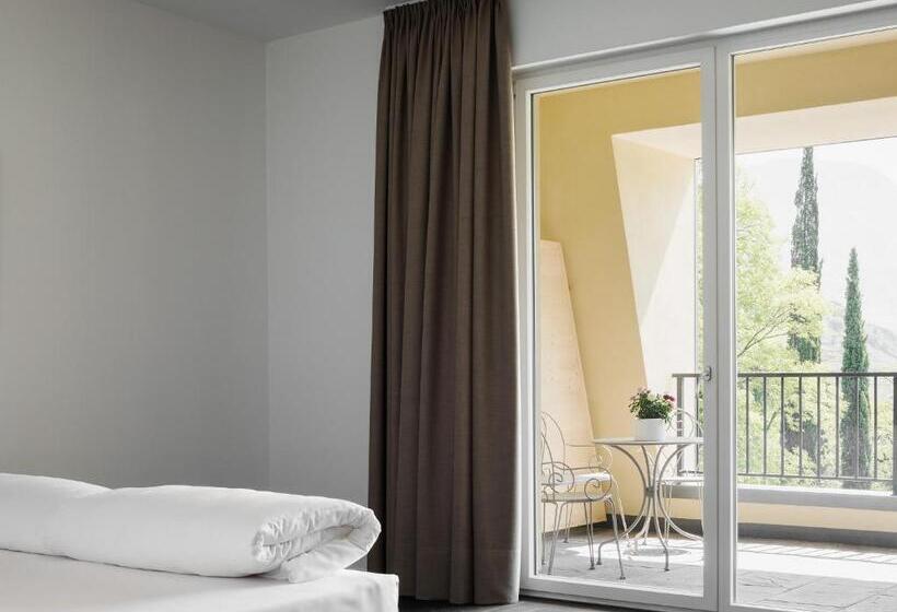 高级园景房, Villa Tivoli