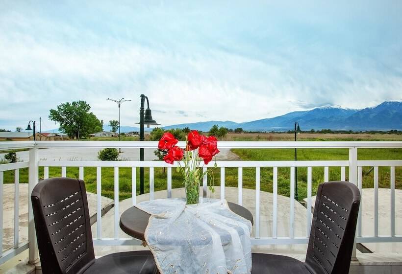 غرفة قياسية ثلاثية, Amfion