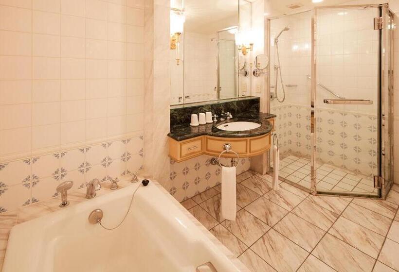 Трехместный Номер Deluxe, Grand Nikko Tokyo Daiba