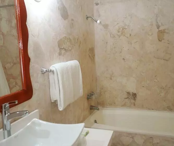 ジュニアスイート, Jamaica Palace
