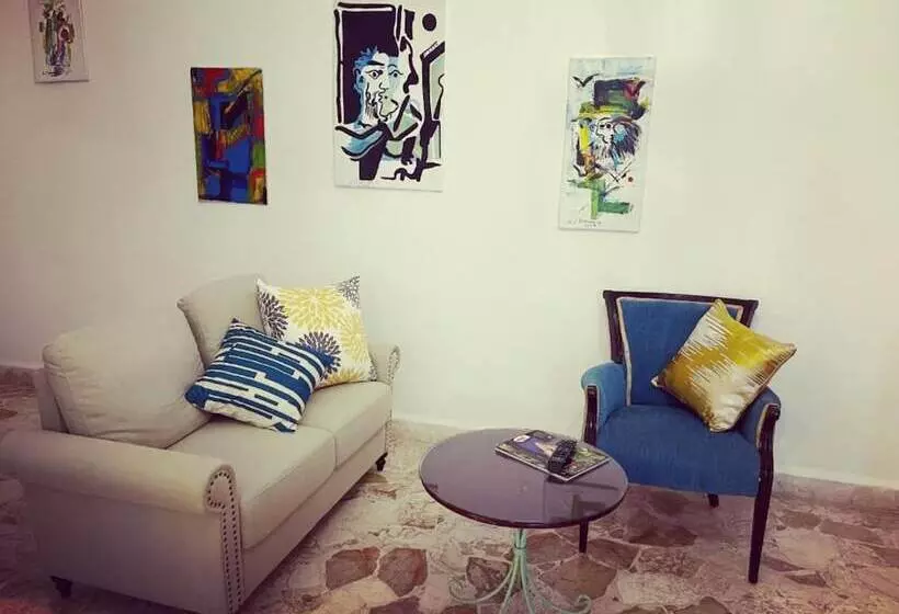 ジュニアスイート, Jamaica Palace