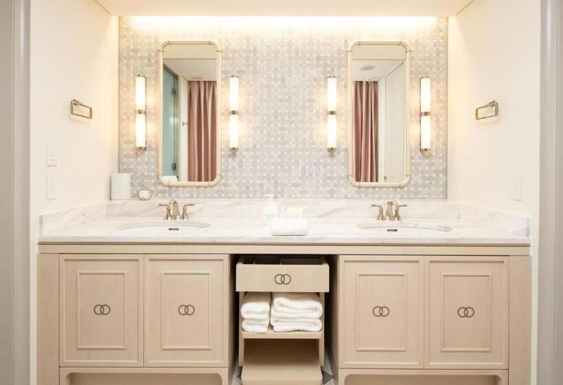 디럭스 4인 룸, Karatsu Seaside