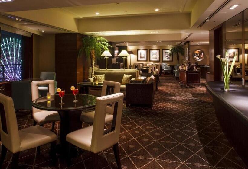 Номер Клуб, The Yokohama Bay Hotel Tokyu