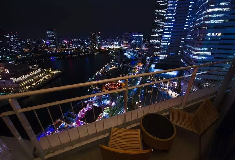 Executive Room Park View, The Yokohama Bay Hotel Tokyu