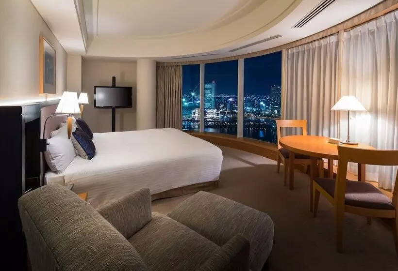 اتاق لوکس با تخت بزرگ, The Yokohama Bay Hotel Tokyu