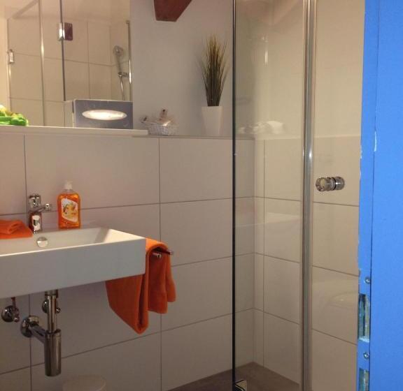 اتاق استاندارد سه نفره, Restaurant Kulm