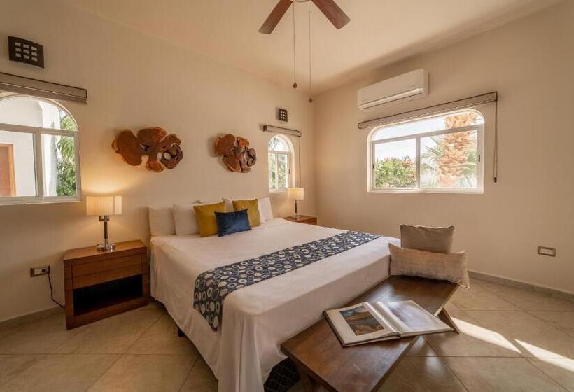 Deluxe Junior Suite, & Suites El Moro