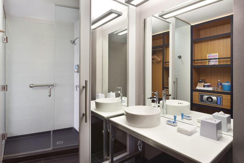 اتاق لوکس, The Ritzcarlton, Kuala Lumpur
