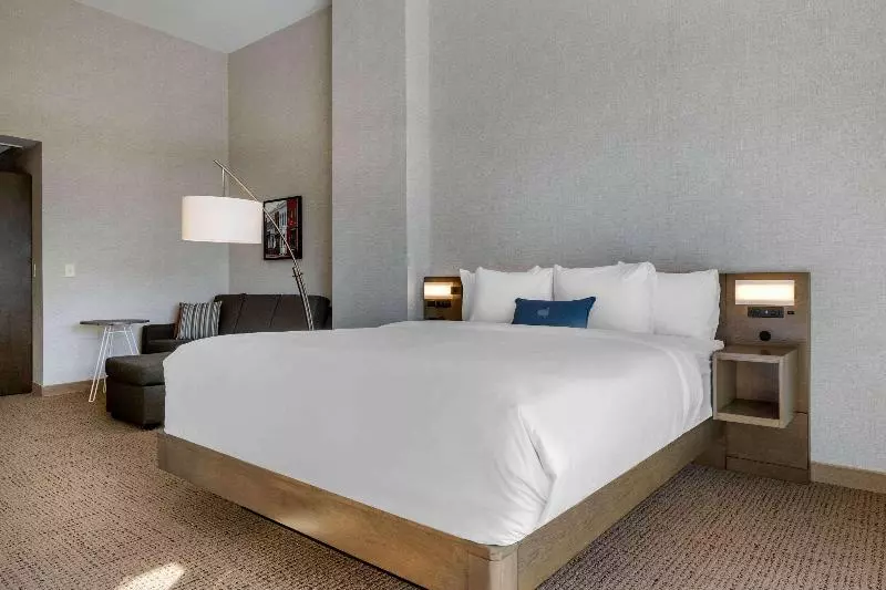 سوییت, Sunway Resort