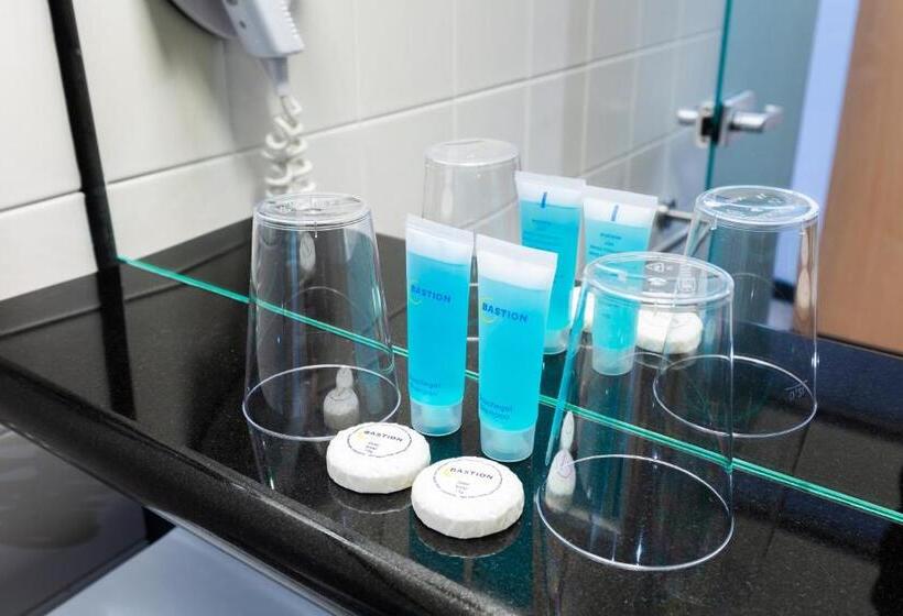 キングサイズベッドのデラックスルーム, Bastion Hotel Haarlem Velsen