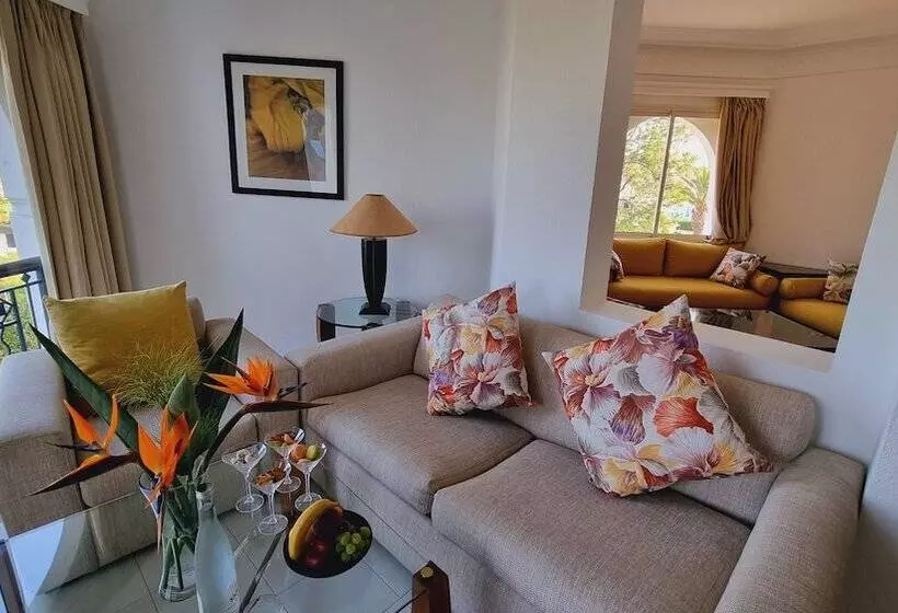 سوئیت اجرایی با چشم‌انداز دریا, Marina Smir Hotel & Spa