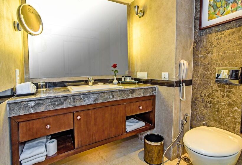 اتاق اجرایی, The Soaltee Kathmandu