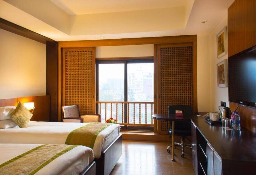 Club Room King Bed, The Soaltee Kathmandu
