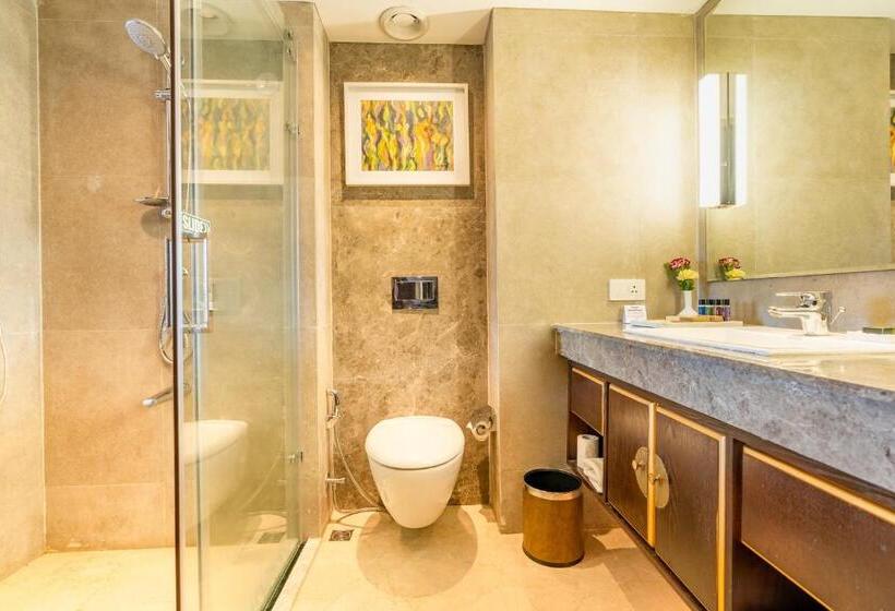 Club Room King Bed, The Soaltee Kathmandu