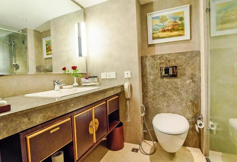 Club Room King Bed, The Soaltee Kathmandu