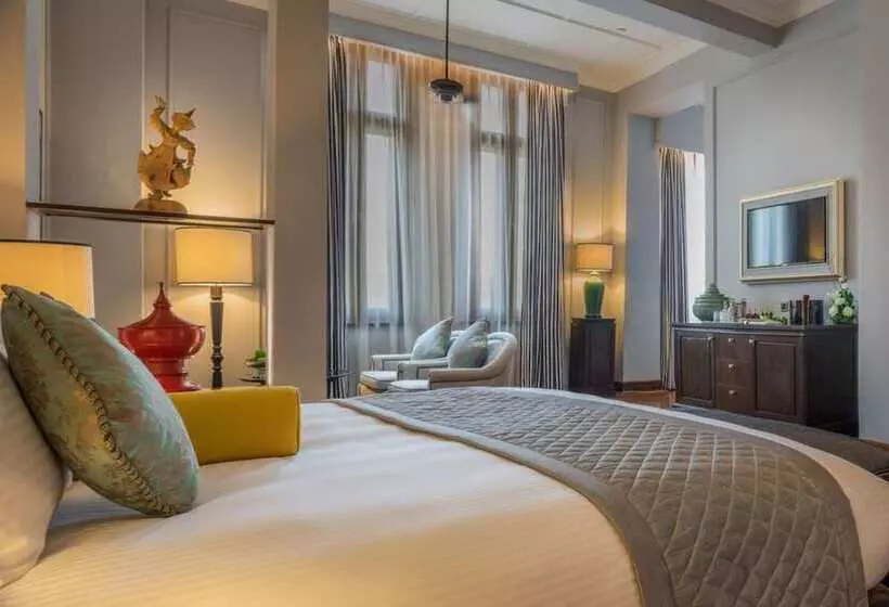 デラックススイート, The Strand Yangon
