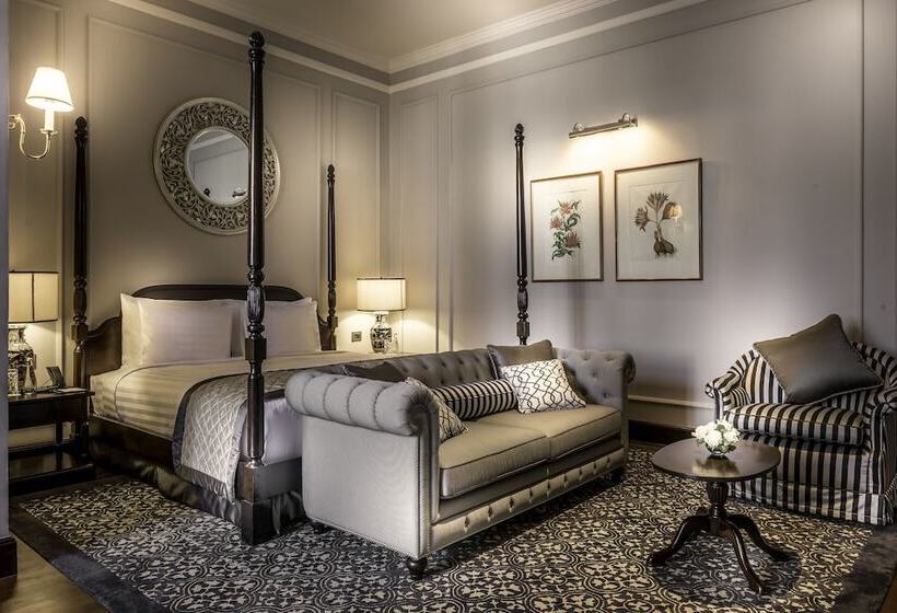 سوییت, The Strand Yangon