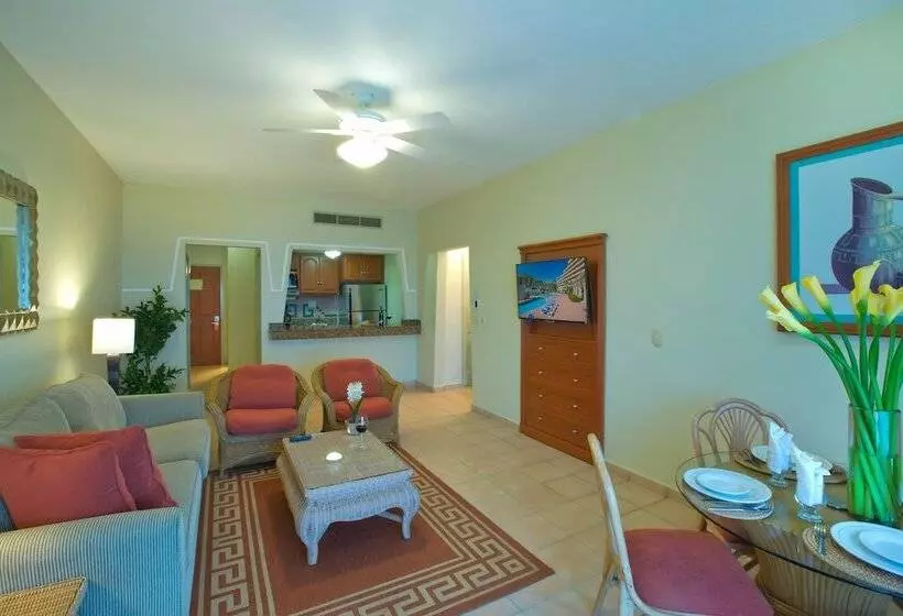 سوئیت 2 خوابه, Paradise Village