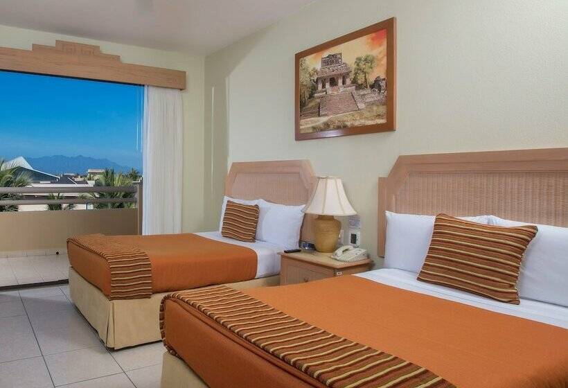 סטודיו סופריור, Paradise Village