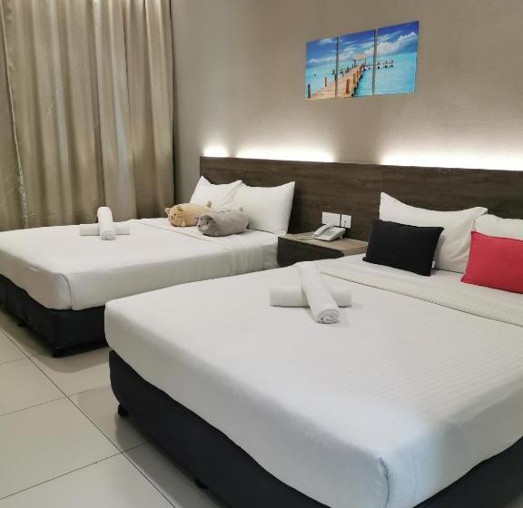 غرفة عائلية, Alpha