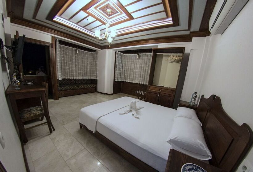 Люкс, Mary S House