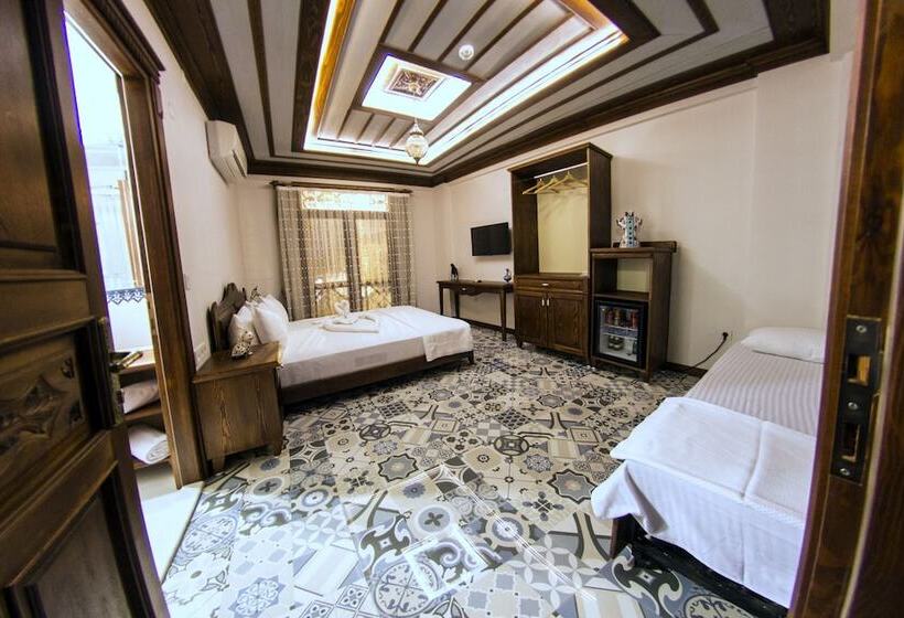Семейный Номер, Mary S House