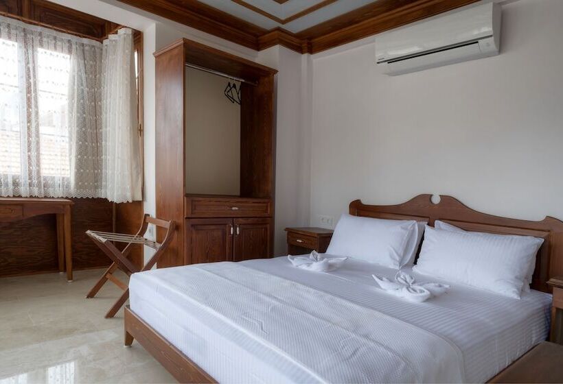 Люкс, Mary S House