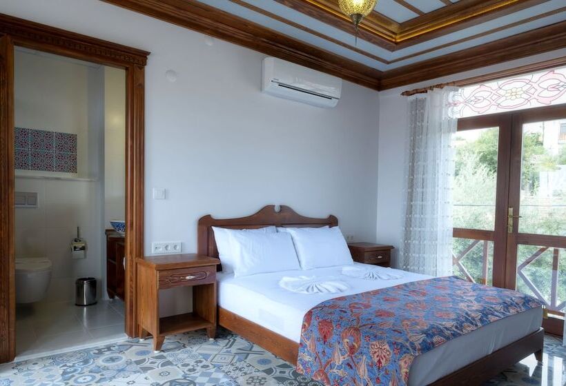 Люкс, Mary S House