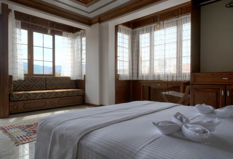 Семейный Номер, Mary S House