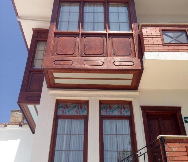 Люкс, Mary S House