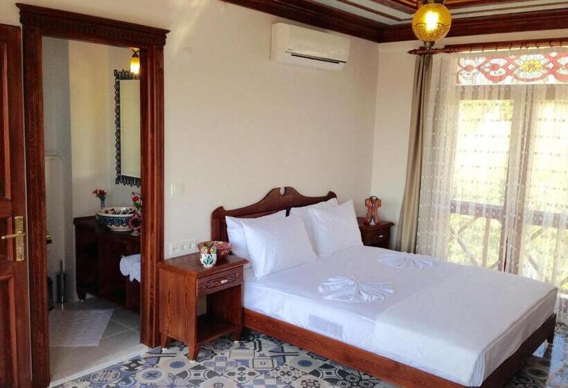 Люкс, Mary S House