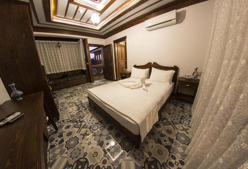 Семейный Номер, Mary S House