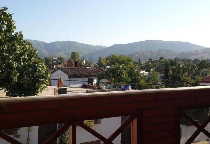 Семейный Номер, Mary S House