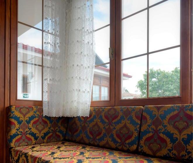 Семейный Номер, Mary S House