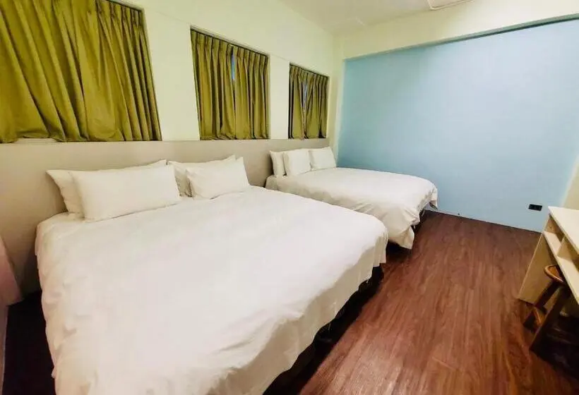 Economy Quadruple Room, Slow Wow Hot Spring