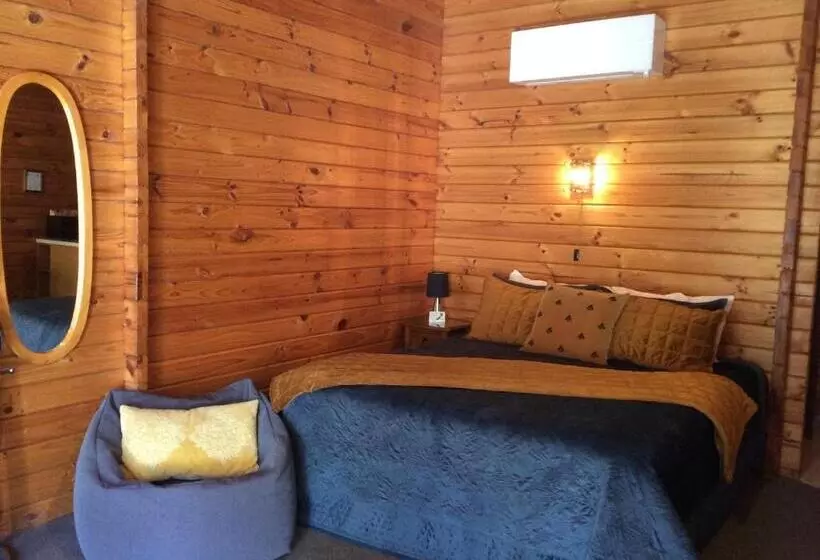 سوئیت با تخت بزرگ, Alpine Lodge Motel