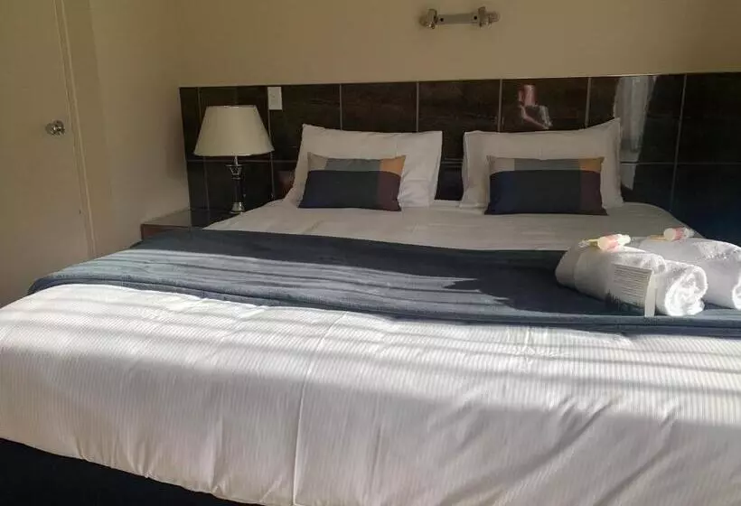 エクゼクティブワンルーム, Admirals Motor Inn