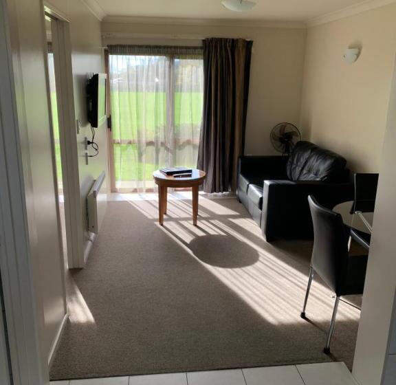 شقة سوبريور غرفة واحدة, Admirals Motor Inn