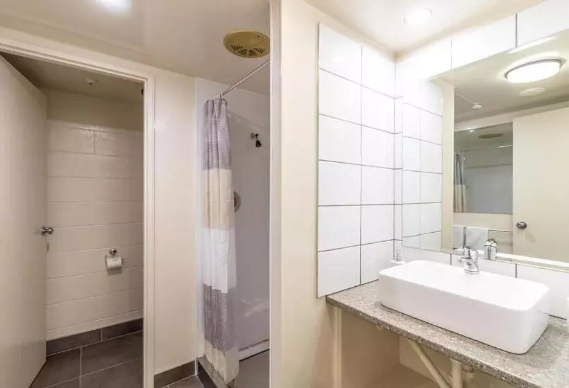 ２ベッドルーム家族用アパートメント, Admirals Motor Inn