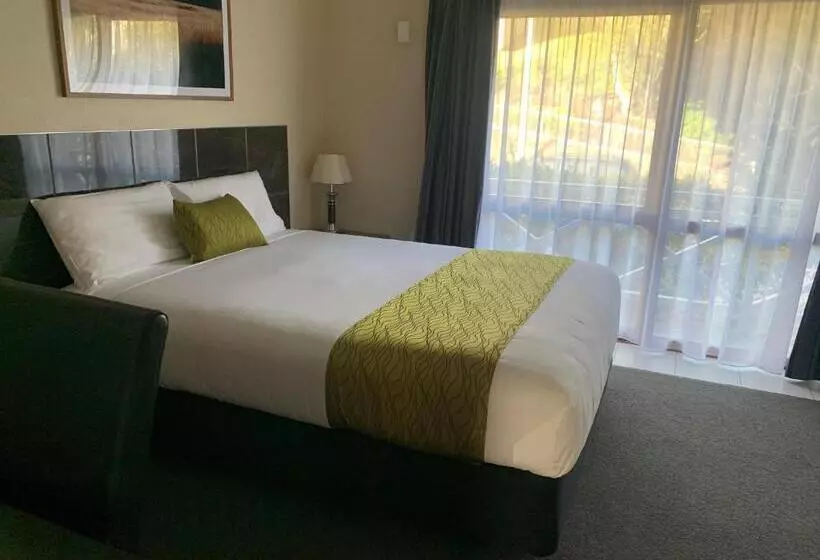 エコノミーワンルーム, Admirals Motor Inn