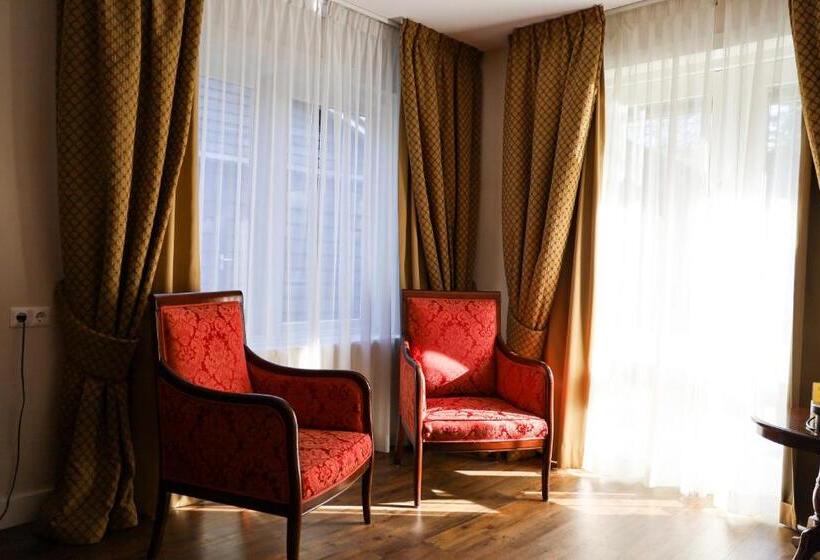 디럭스 룸, De Lunterse Boer