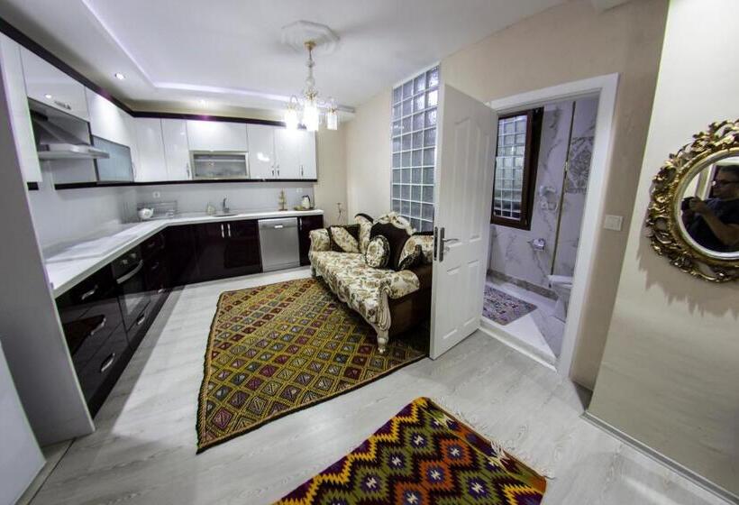 带大床的套房, Ephesus Palaces