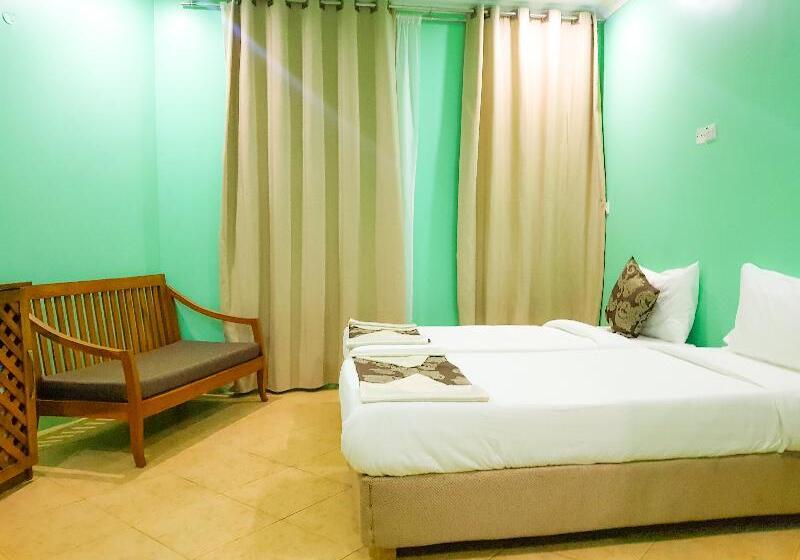 اتاق خانوادگی, Masailand Safari Lodge