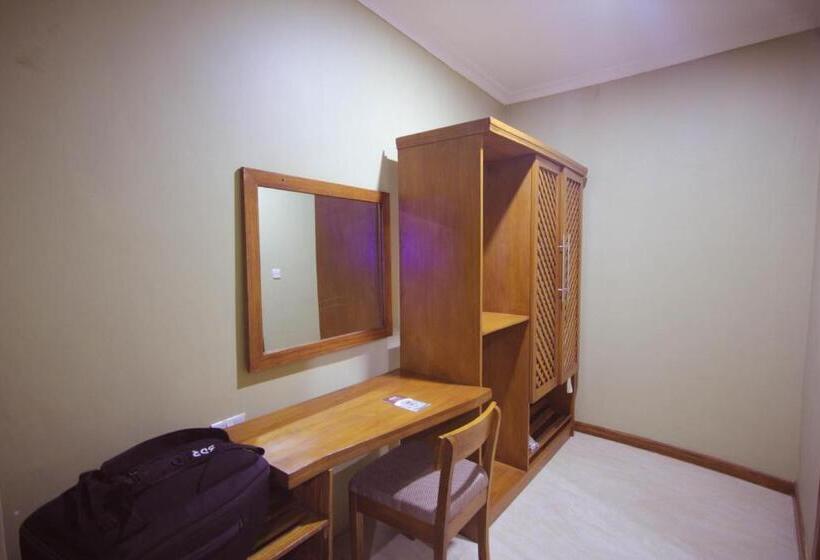 سوییت خانوادگی, Masailand Safari Lodge