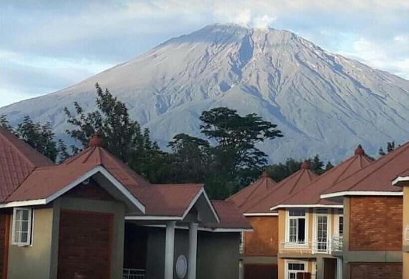 سوییت خانوادگی, Masailand Safari Lodge